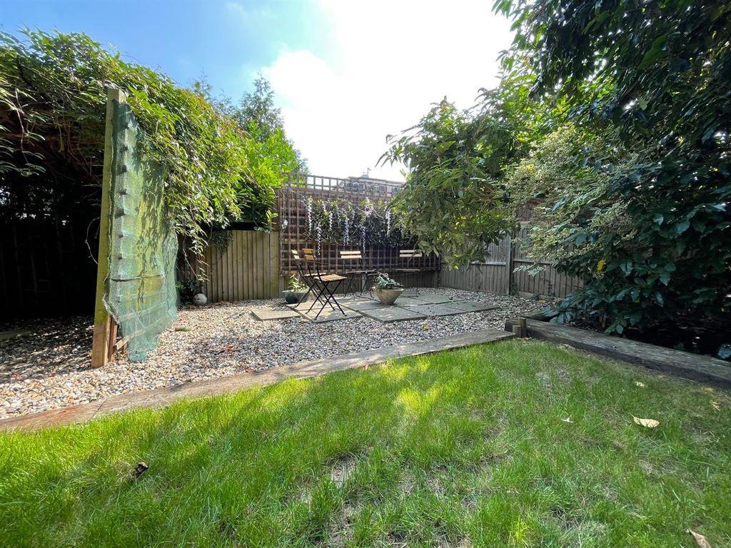 Highwood Hill, Mill Hill